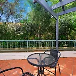 Santa Fe By The Broadwater