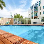 Santa Fe By The Broadwater