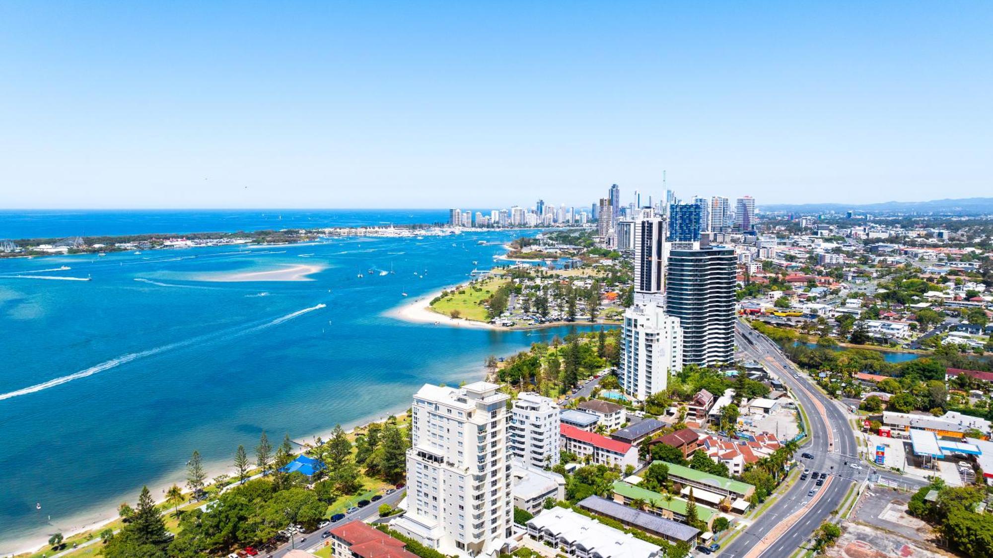 Santa Fe By The Broadwater